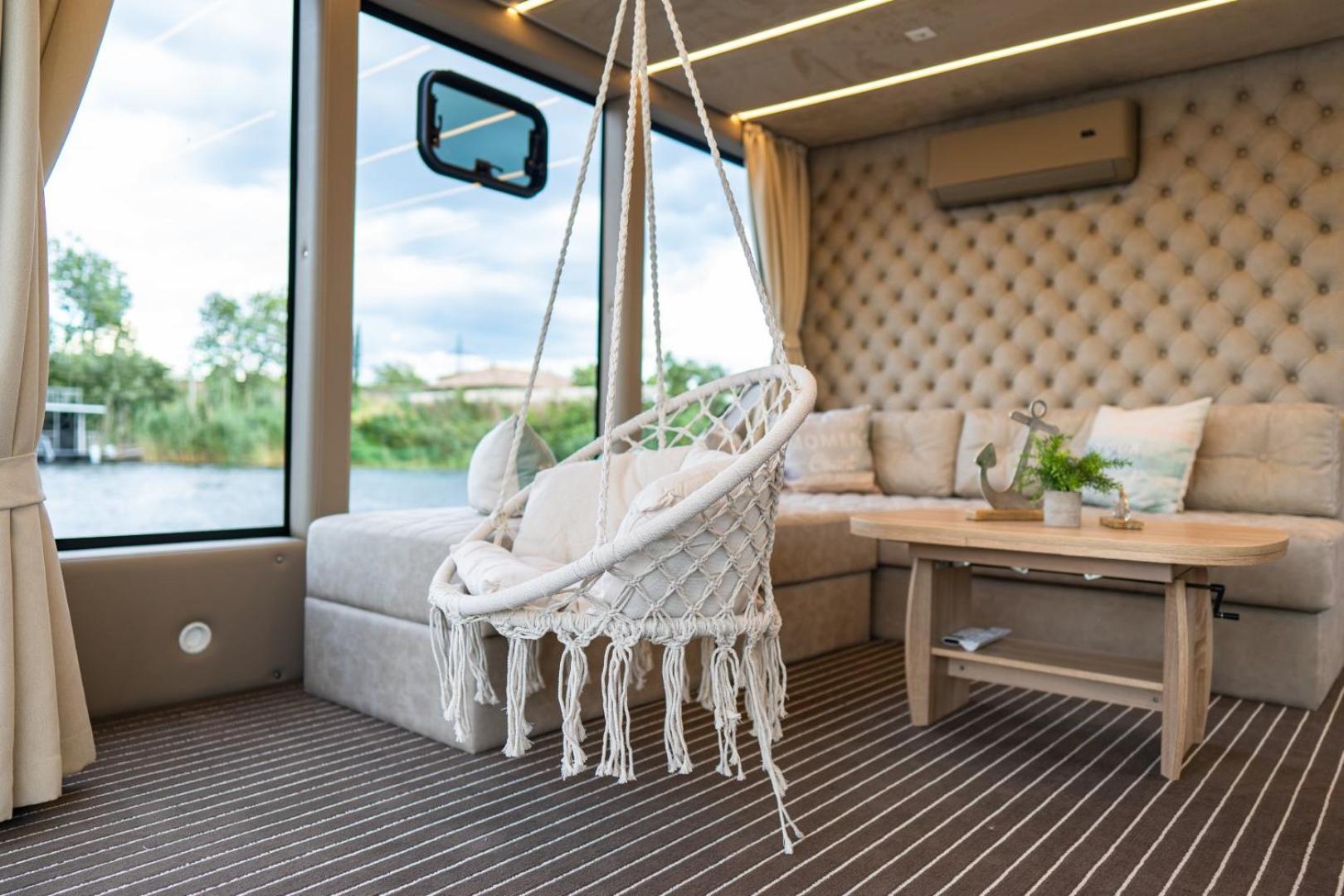 Lieblingsplatz Parey - Schwimmendes Living Luxboot 호텔 외부 사진